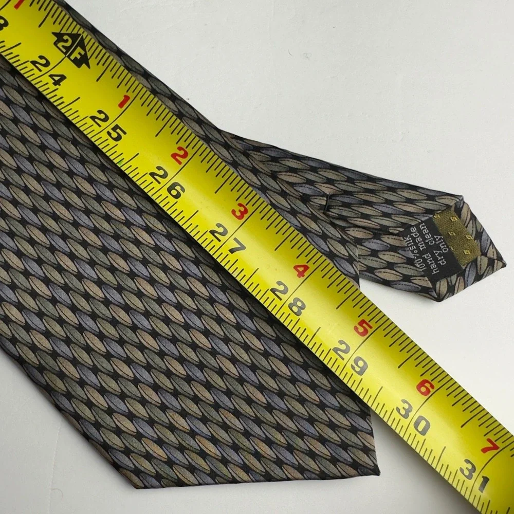 Stonehenge Mens Silk Necktie Grey Tan Geometric Oval Pattern Hand Made Classic